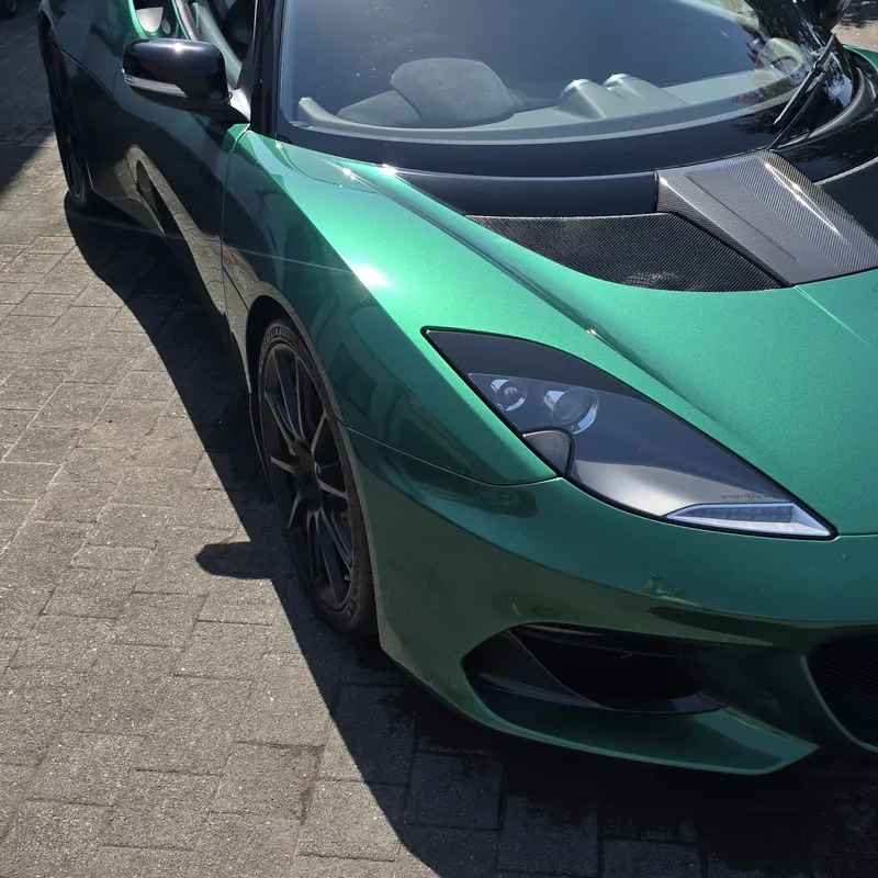 Lotus Evora GT410 gleaming in racing green after a full detail